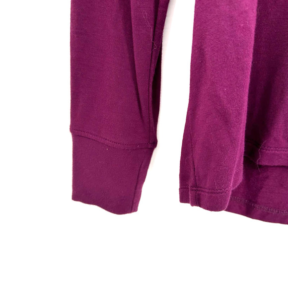 Tahari size medium purple long sleeve t-shirt key hole back blouse top - Picture 4 of 5